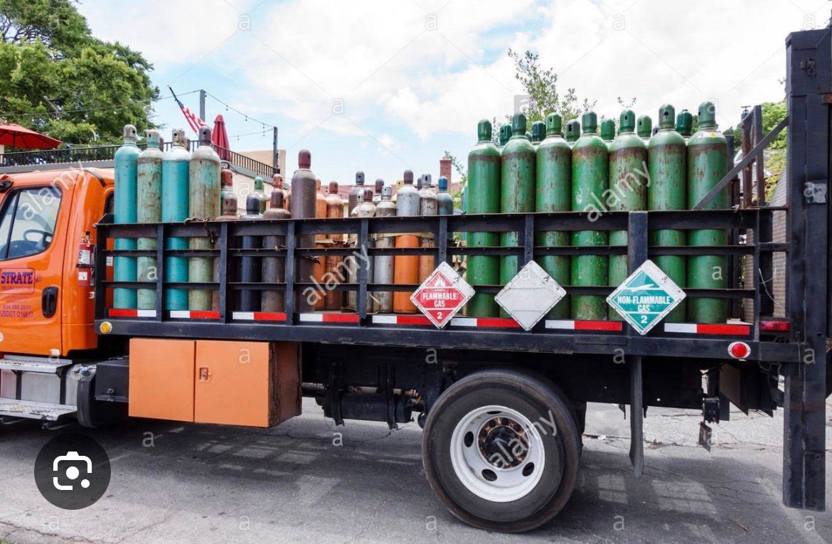 Gas Cylinder Delivery Service - Medical & Industrial Gas Supplier in Surat, Udhana, Vesu, Sachin